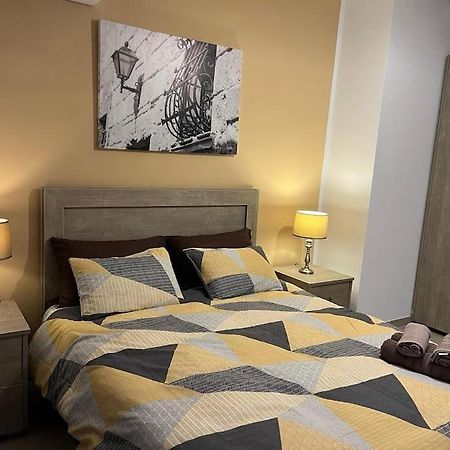 Mediterranea 2 Bedroom Smart Apartment San Pawl il-Baħar Kültér fotó